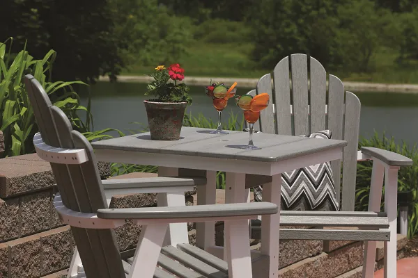 Garden Classic 28" Square Table - Hammered Finish